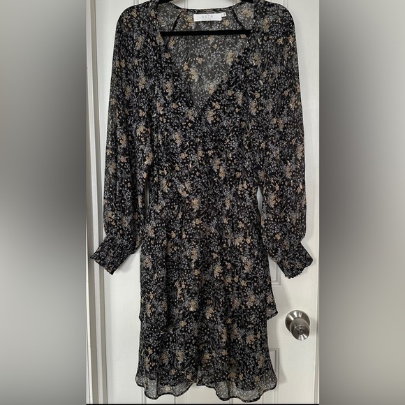 ASTR The Label Womens Black Gold Long Sleeve Tiered Ruffle Floral Dress Size L - Picture 1 of 16
